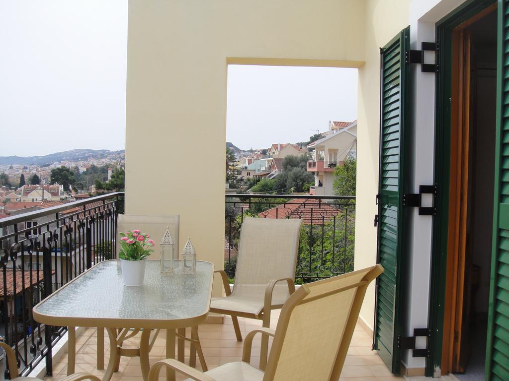 Barbara΄s Apartments Argostoli  Bagian luar foto